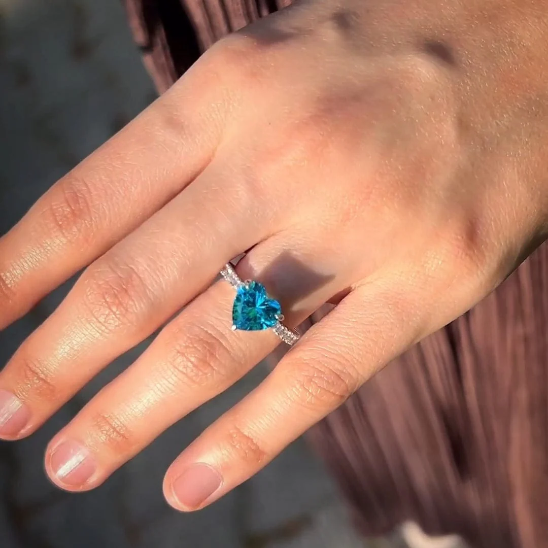 Hallmark Silver Premium Aqua Blue Heart Ring - Image 3