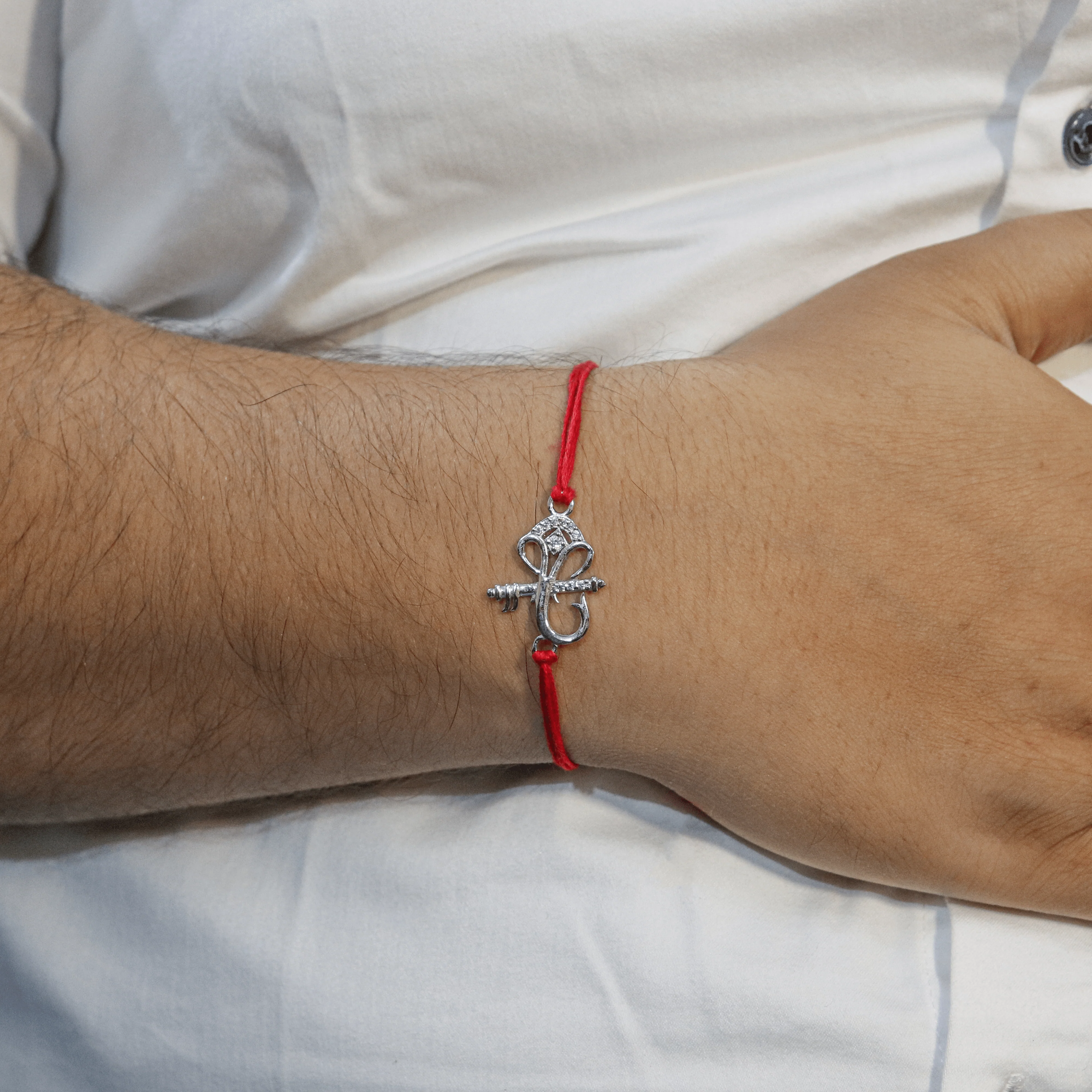Zarkan Lord Ganesha Precious Silver Rakhi With Roli Chawal - Image 3