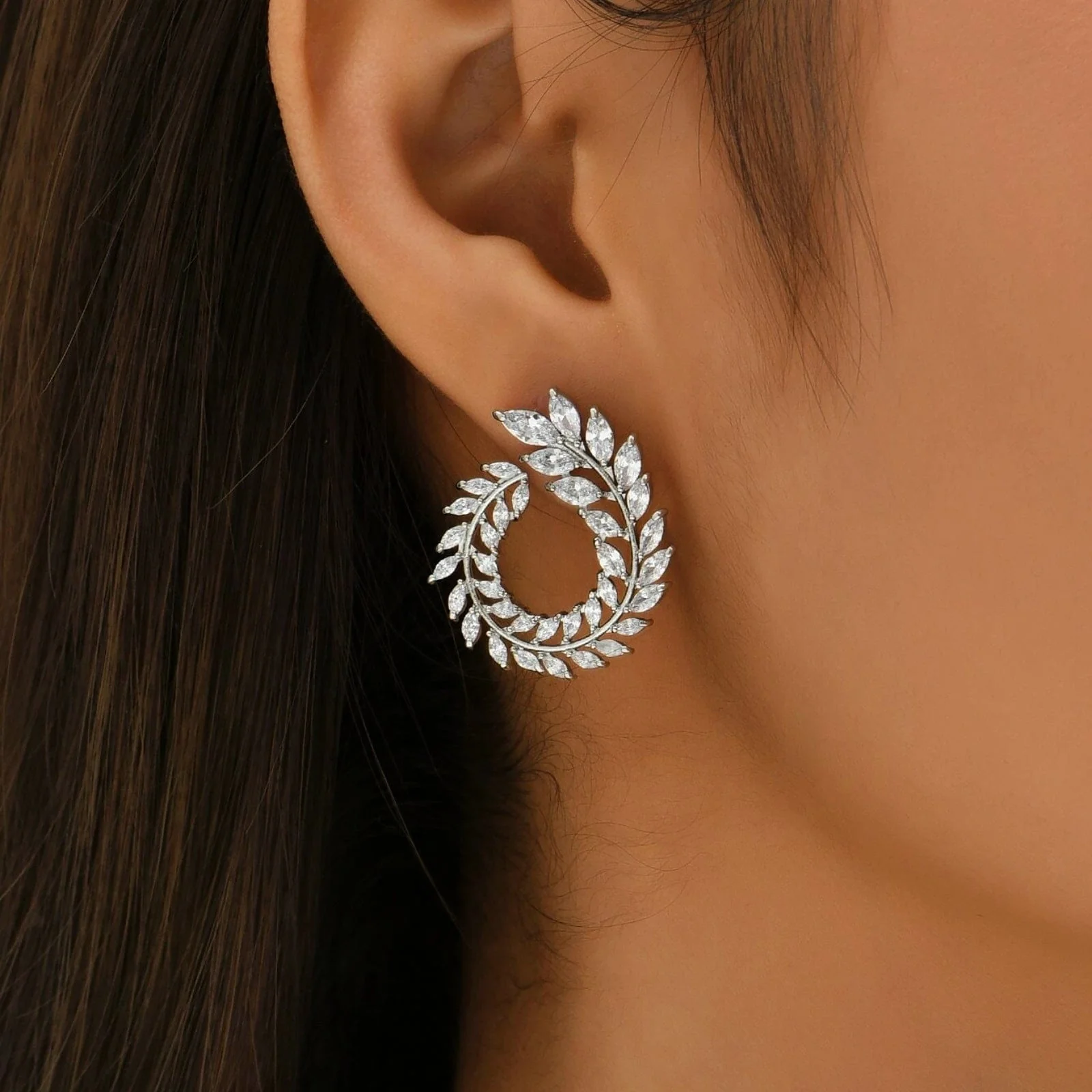Zarkan 925 Silver American Diamond Earrings - Image 2