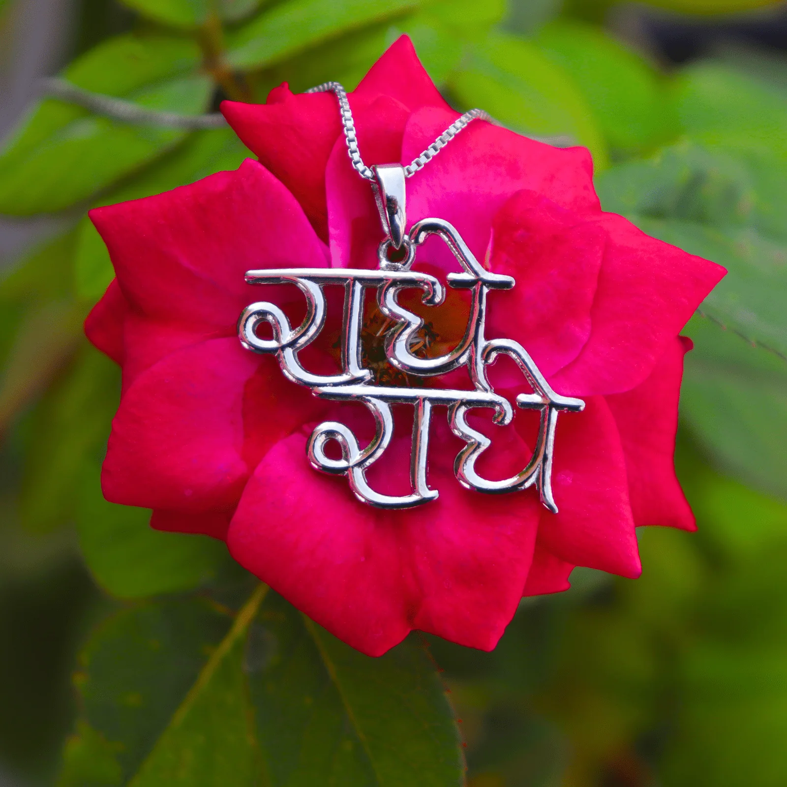 Zarkan 925 Silver Radhe Radhe Pendant With Chain